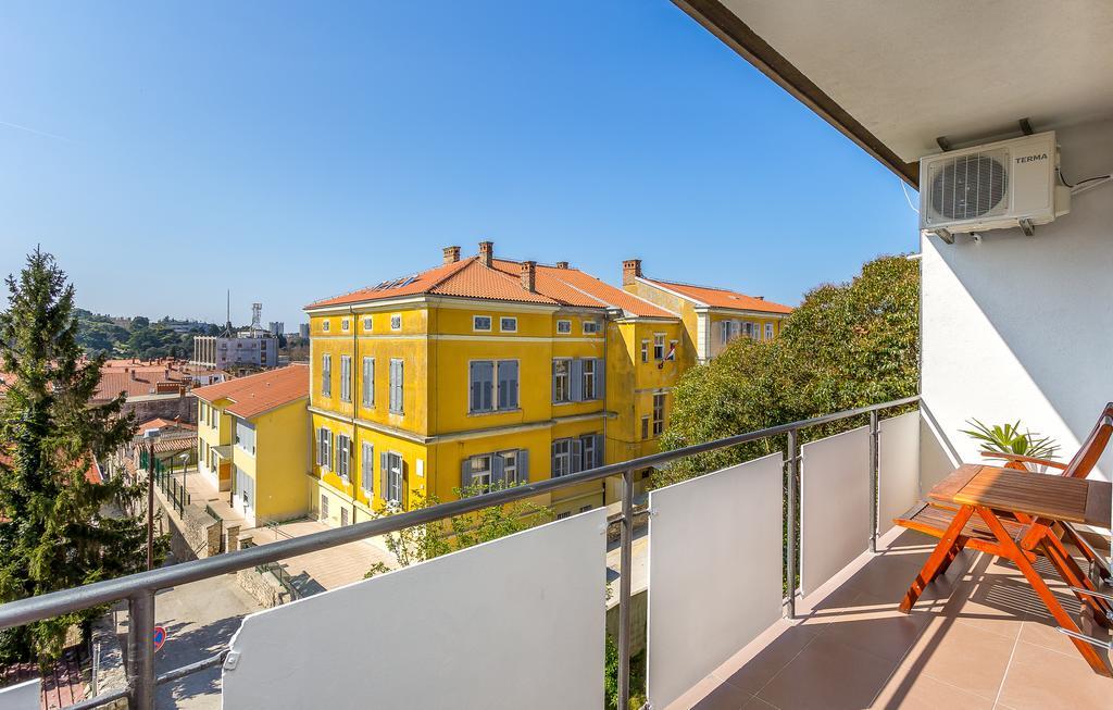 Penthouse Castropola Apartment Luaran gambar