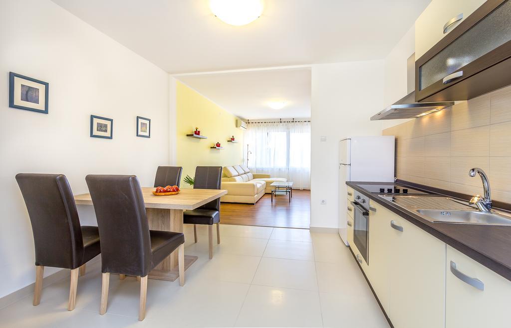Penthouse Castropola Apartment Luaran gambar